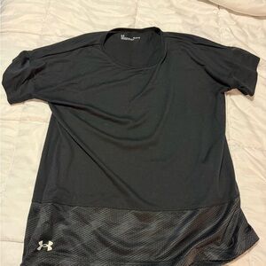 Under Armour Men's Black Short Sleeve Tee